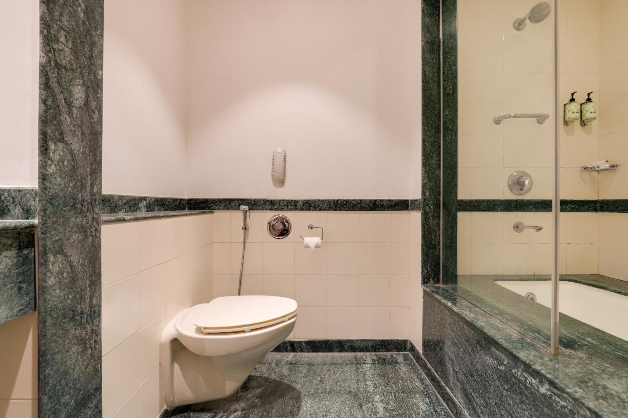 Lemon Tree Hotel Hinjewadi Pune Hinjawadi Ngoại thất bức ảnh